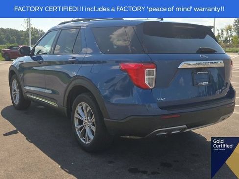 Used 2022 Ford Explorer XLT w/ Equipment Group 202A AWD/4WD image 17