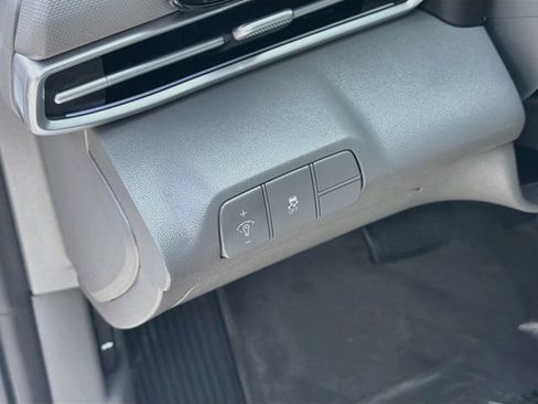 Used 2024 Hyundai Elantra SEL w/ Convenience Package FWD image 10