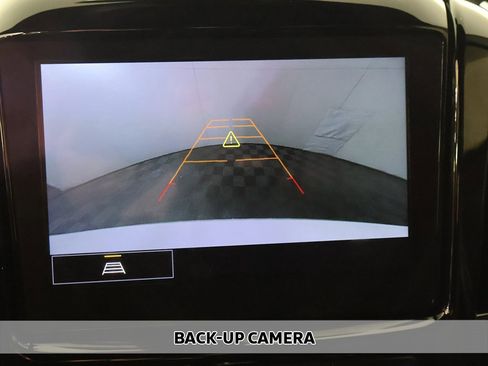 Used 2023 Chevrolet Traverse LT image 7