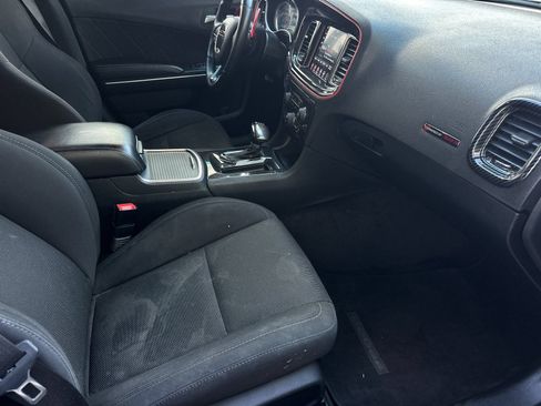 Used 2017 Dodge Charger R/T Scat Pack RWD image 14