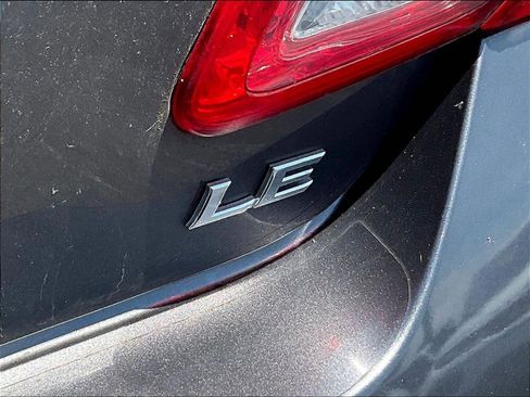 Used 2011 Toyota Camry LE w/ LE Extra-Value Pkg FWD image 23
