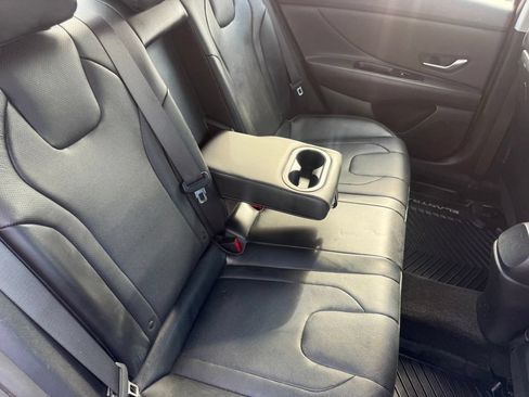 Used 2023 Hyundai Elantra Limited FWD image 44