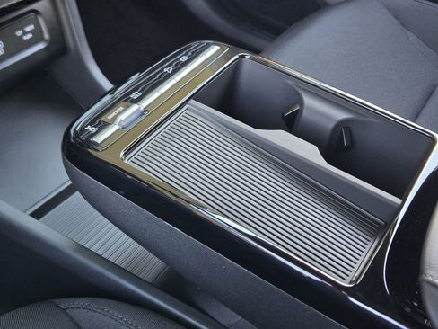 New 2026 Hyundai Tucson Blue SE image 14