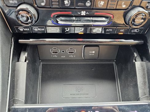 Used 2023 Jeep Grand Cherokee L Summit w/ Advanced Protech Group IV image 31