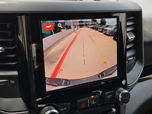 New 2026 RAM 1500 Tradesman AWD/4WD image 18