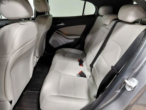 Used 2016 Mercedes-Benz GLA 250 GLA 250 4D Sport Utility image 39