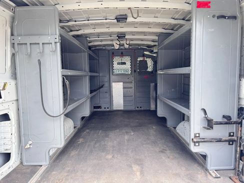 Used 2016 Nissan NV 2500 S w/ Power Package RWD image 4