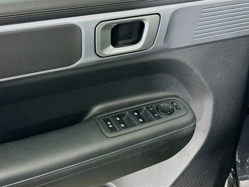 Used 2025 Hyundai Santa Fe SEL image 15