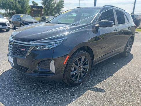 Used 2022 Chevrolet Equinox RS w/ RS Plus Package AWD/4WD image 3