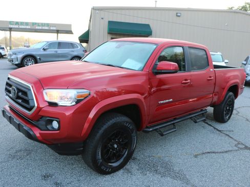 Used 2021 Toyota Tacoma SR5 RWD image 1