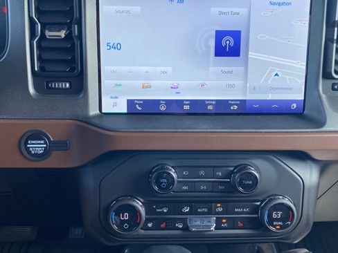 Used 2024 Ford Bronco Outer Banks AWD/4WD image 14