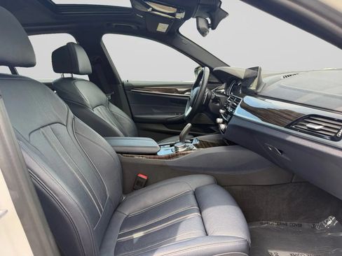 Used 2018 BMW 530e xDrive AWD/4WD image 24
