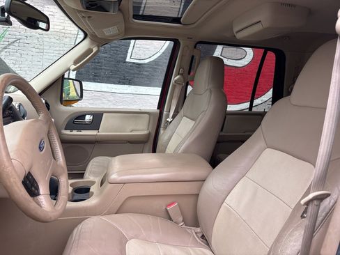 Used 2005 Ford Expedition 2WD image 11