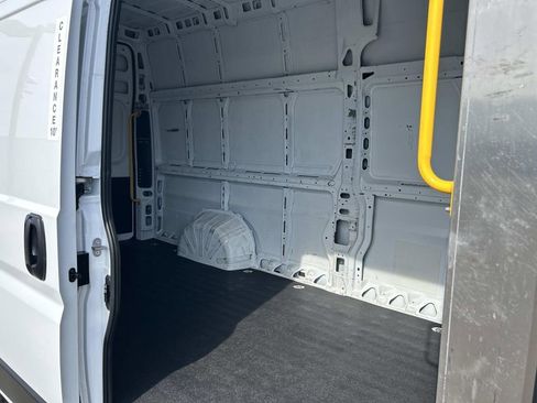 Used 2023 RAM ProMaster 3500 w/ Lane Management Group FWD image 20