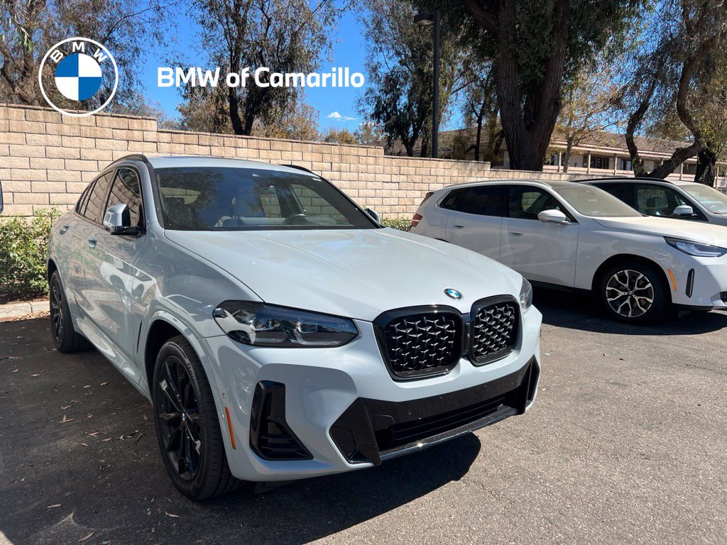 Used 2024 BMW X4 xDrive30i w/ Premium Package AWD/4WD image 1