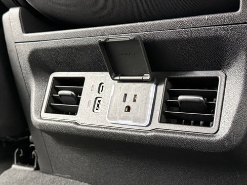 Used 2023 Chevrolet Silverado 1500 LT image 27