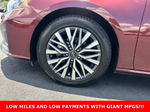 Used 2023 Nissan Altima 2.5 SV FWD image 8