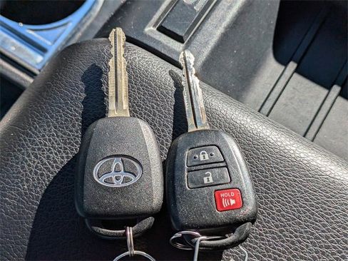 Used 2019 Toyota Tundra SR5 image 32