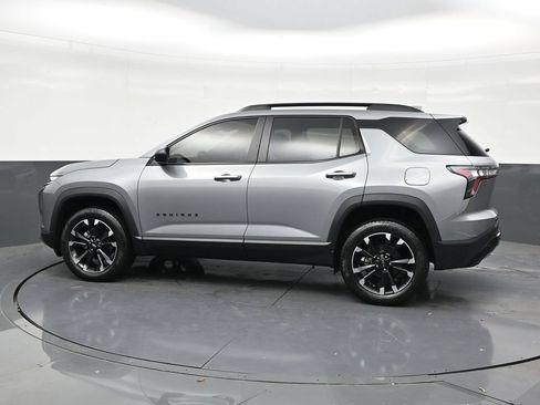 Used 2026 Chevrolet Equinox RS FWD image 2