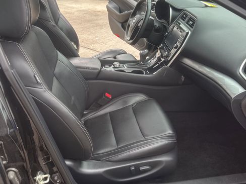 Used 2017 Nissan Maxima 3.5 SV w/ Dynamic Package image 19