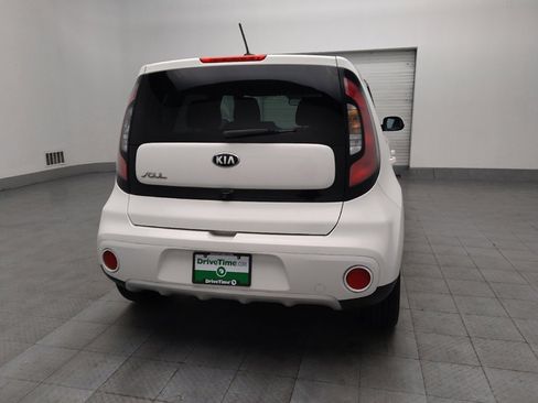 Used 2019 Kia Soul + image 7
