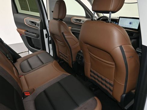 Used 2025 Ford Bronco Sport Outer Banks w/ Outer Banks Tech Package+ AWD/4WD image 12