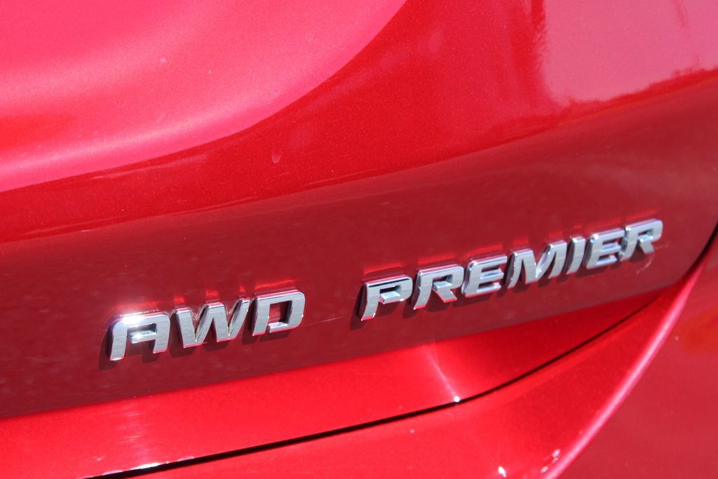 Used 2023 Chevrolet Equinox Premier AWD/4WD image 16