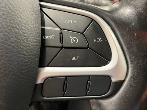 Used 2020 Jeep Compass Trailhawk AWD/4WD image 50