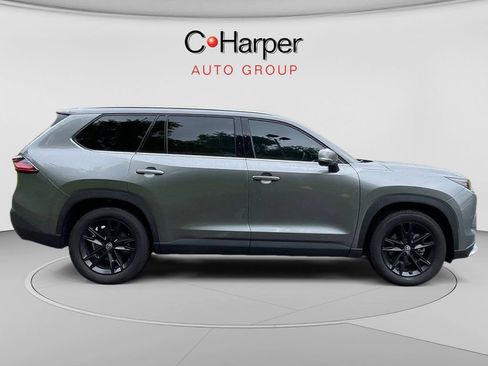 Used 2025 Toyota Grand Highlander AWD Hybrid image 2