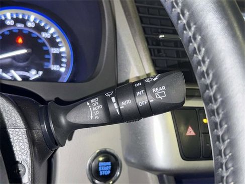 Used 2017 Toyota Highlander Limited Platinum image 32