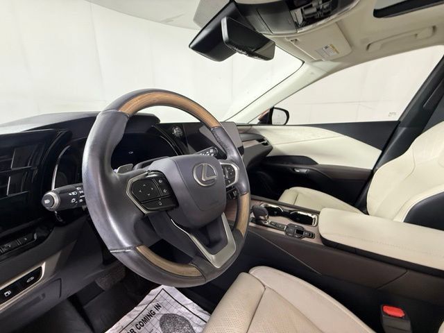 Used 2023 Lexus RX 350 w/ Accessory Package (Z1) AWD/4WD image 16