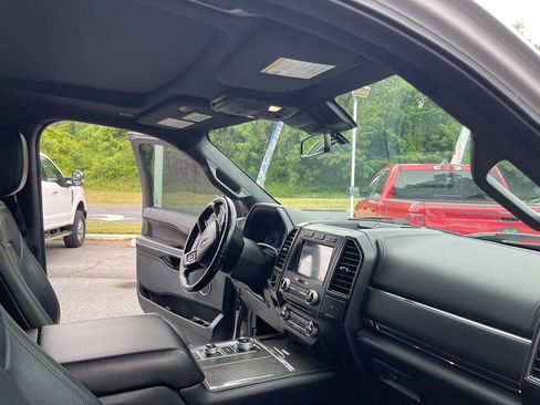 Used 2018 Ford Expedition Max Limited w/ Equipment Group 302A AWD/4WD image 40