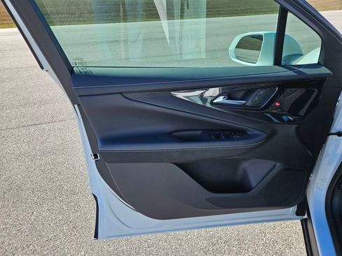 New 2026 Chevrolet Blazer EV LT image 10