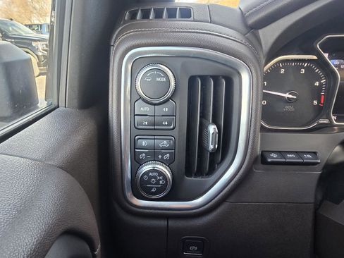 Certified 2021 GMC Sierra 3500 Denali image 21