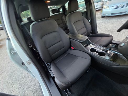 Used 2019 Chevrolet Malibu LT image 21