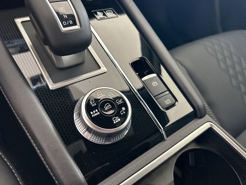 New 2025 Mitsubishi Outlander SEL Black Edition image 9