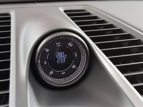 New 2026 Porsche Macan Electric image 20