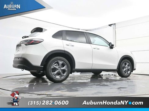 New 2026 Honda HR-V LX image 22