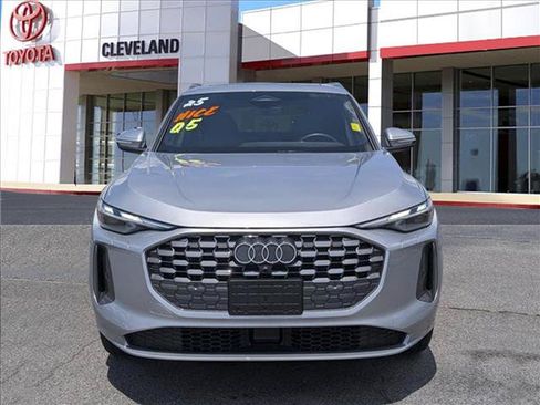 Used 2025 Audi Q5 Premium w/ Convenience Package AWD/4WD image 3