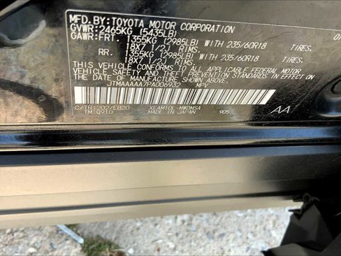 Used 2023 Toyota bZ4X XLE image 61