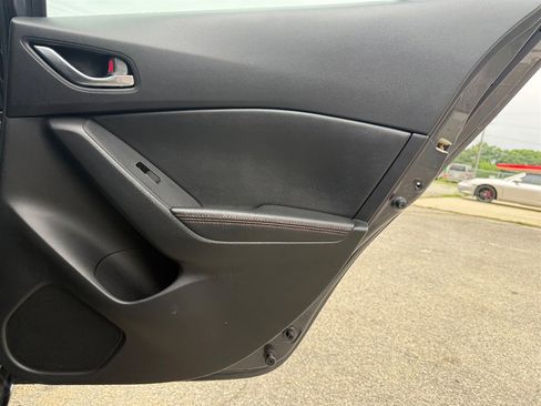 Used 2014 MAZDA MAZDA3 s Grand Touring FWD image 34