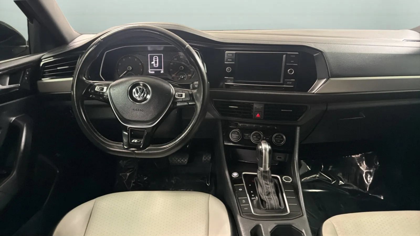 Used 2019 Volkswagen Jetta R-Line FWD image 10