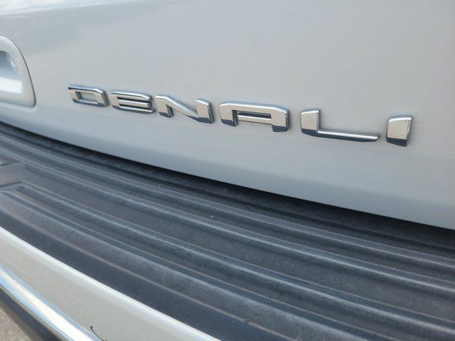 Used 2021 GMC Yukon XL Denali w/ Denali Premium Package RWD image 7