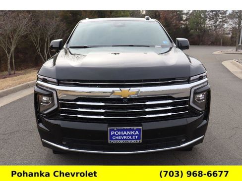 New 2026 Chevrolet Suburban LT w/ Comfort Package image 2