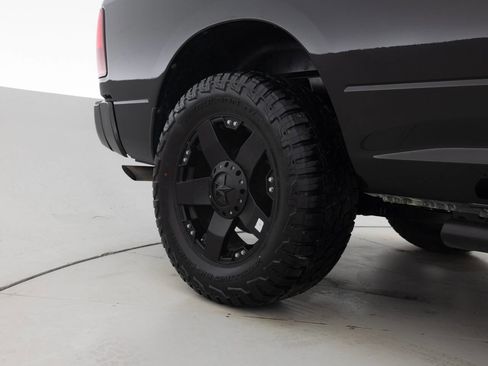 Used 2018 RAM 1500 Express w/ Black Ram 1500 Express Group image 19