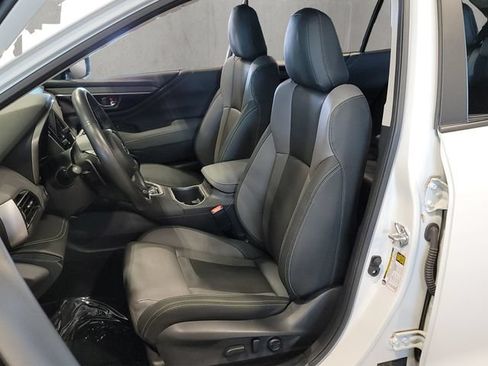 Used 2025 Subaru Outback Onyx Edition AWD/4WD image 6