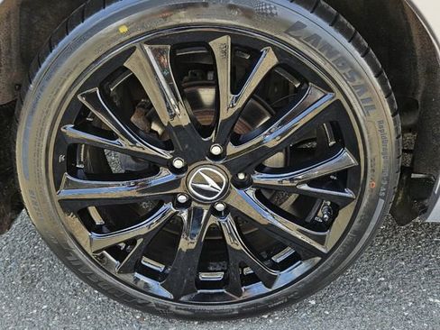 Used 2017 Acura ILX w/ Technology Plus Package image 12