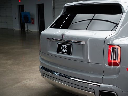 Used 2020 Rolls-Royce Cullinan AWD/4WD image 33