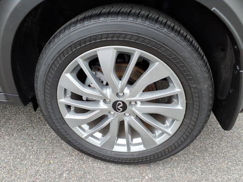 Certified 2023 INFINITI QX50 Luxe image 9