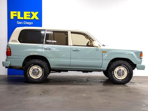 Used 2001 Toyota Land Cruiser image 7